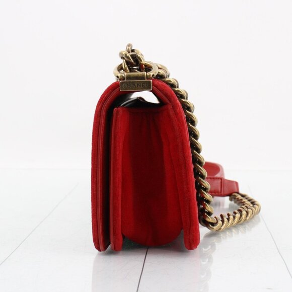 Chanel Matelasse Velour Boy Chanel Shoulder Bag - Picture 3 of 8